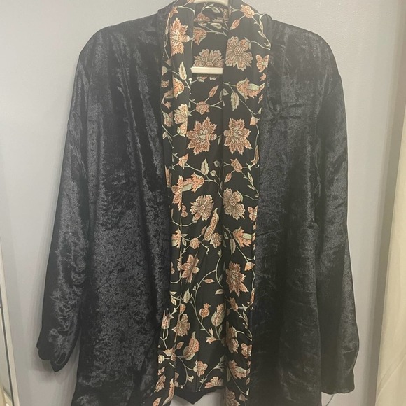 Cienna NWT  Reversible Velvet Jacket Women’s - Size Small/Medium - Picture 6 of 9